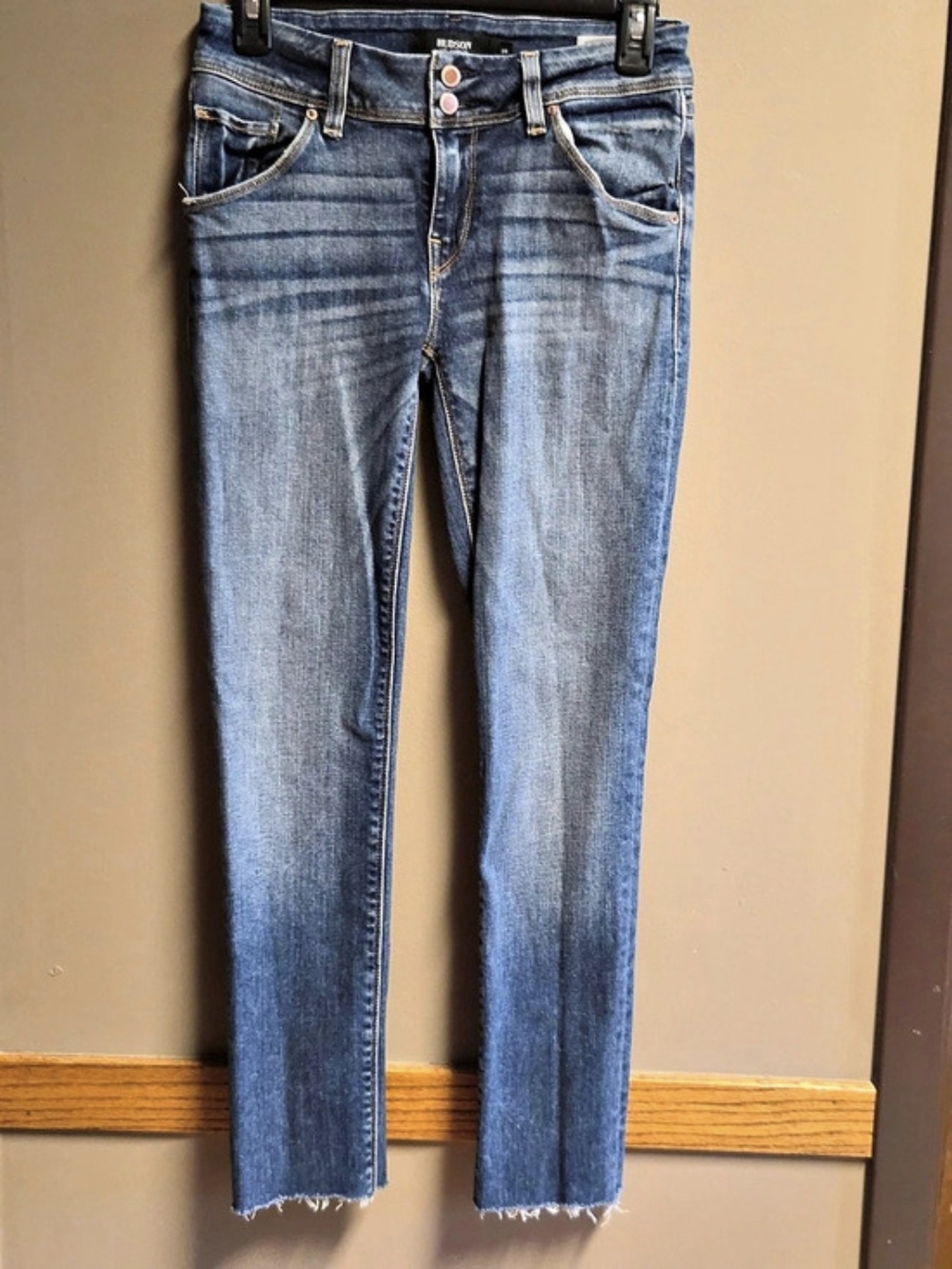 Hudson Jeans Women's 26 Flap Pocket Double Button Raw Hem Skinny Jeans